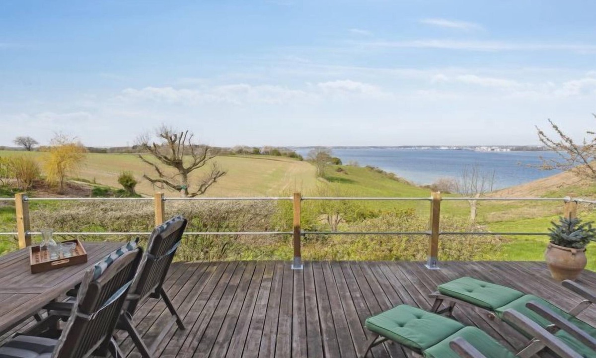 Middelfart House | "Geeske" - 150m from the sea by Interhome