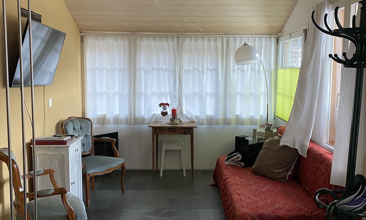 Gsteigwiler Apartment | Gemütliche Ferienwohnung mit Balkon in Gsteigwiler b. Interlaken