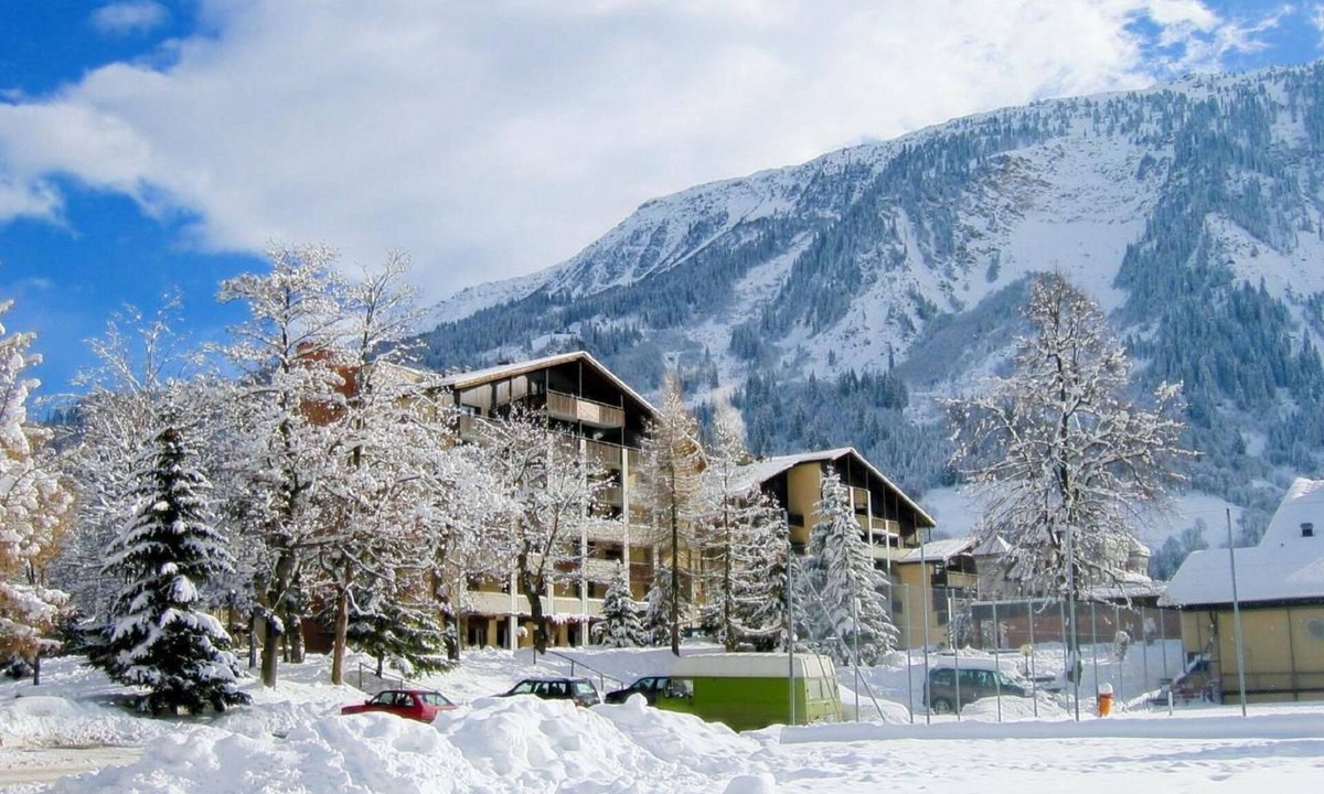 Disentis Apartment | Gemütliche Ferienwohnung im Disentiserhof by Interhome
