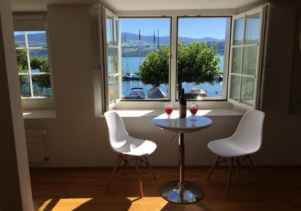 Meilen District Apartment | Gemütliche Ferienwohnung Zürichsee, Seeblick, am Hafen Stäfa