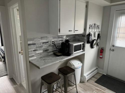 Willoughby Apartment | Gem 1 Downtown Willoughby Historic District