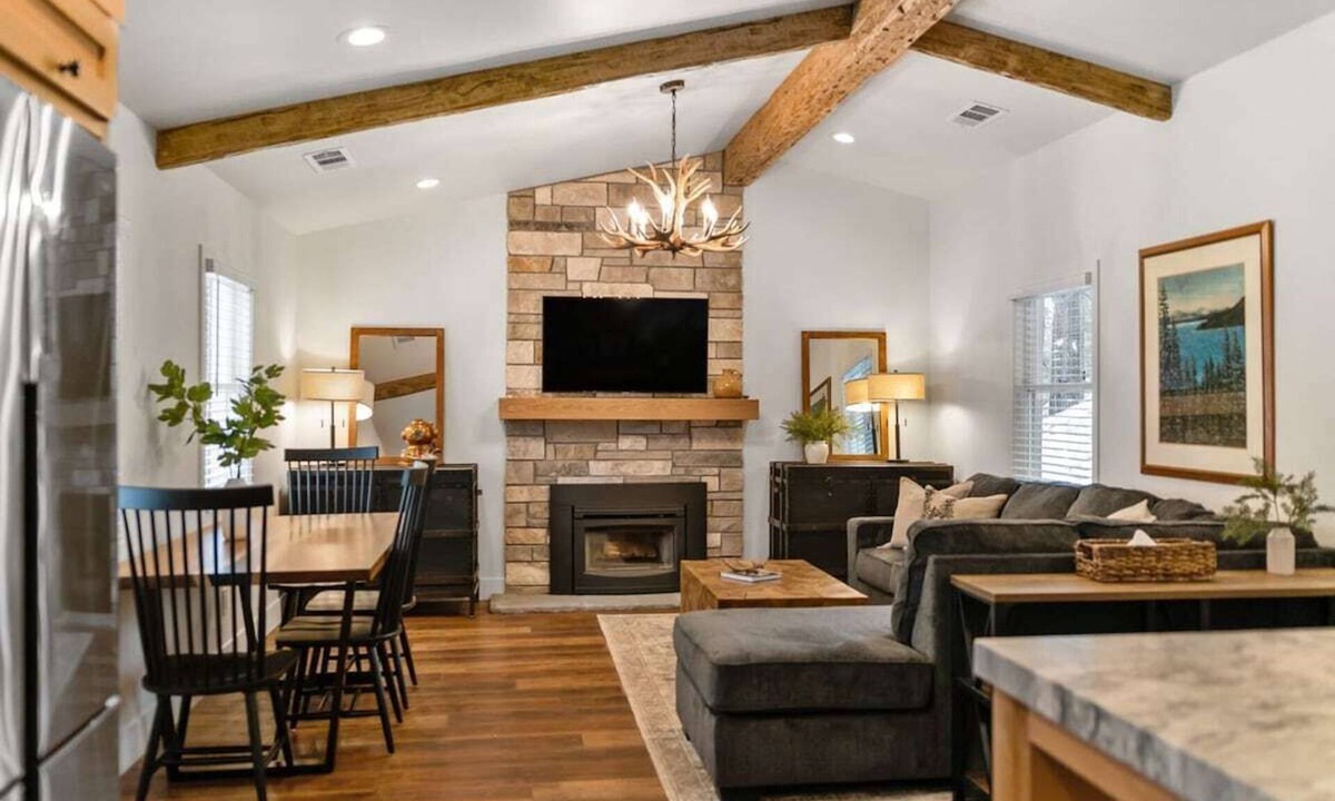 Tahoe Valley Cabin | Gem in South Lake Tahoe Eagle Point