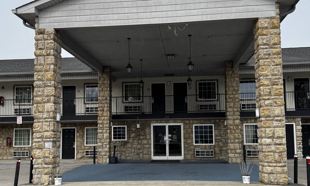 Chickamauga Hotel | General Bragg Inn & Suites Chickamauga