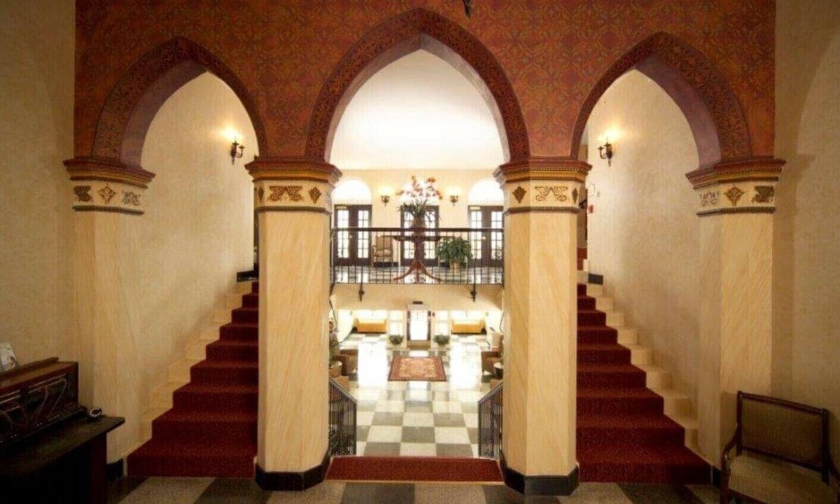 Marion Hotel | General Francis Marion Hotel
