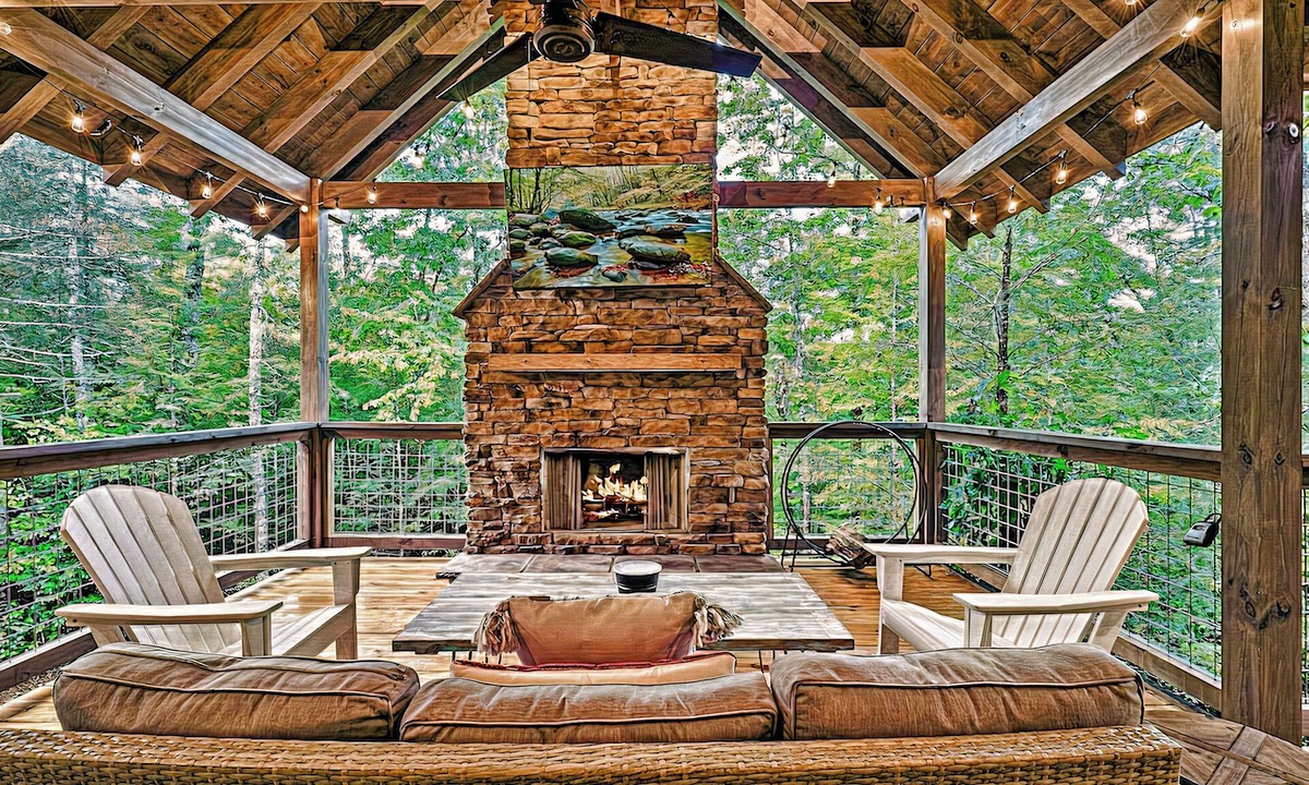 Sevierville Cabin | Generational Family Cabin Near Gatlinburg & Dollywood