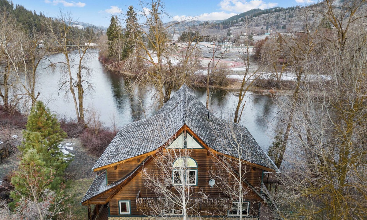 Peshastin House | Generous accommodation on the Wenatchee River