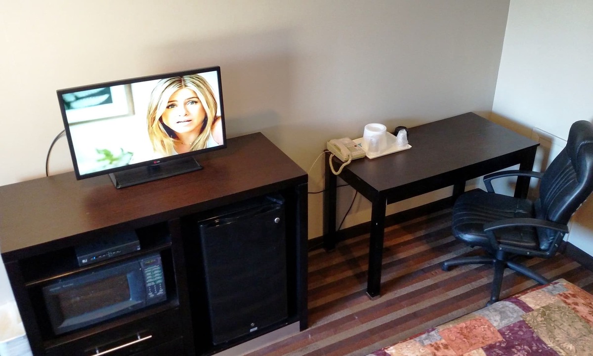 Cinnaminson Hotel | Genes Motel