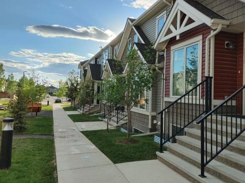 Calgary House | Genesis Townhouse