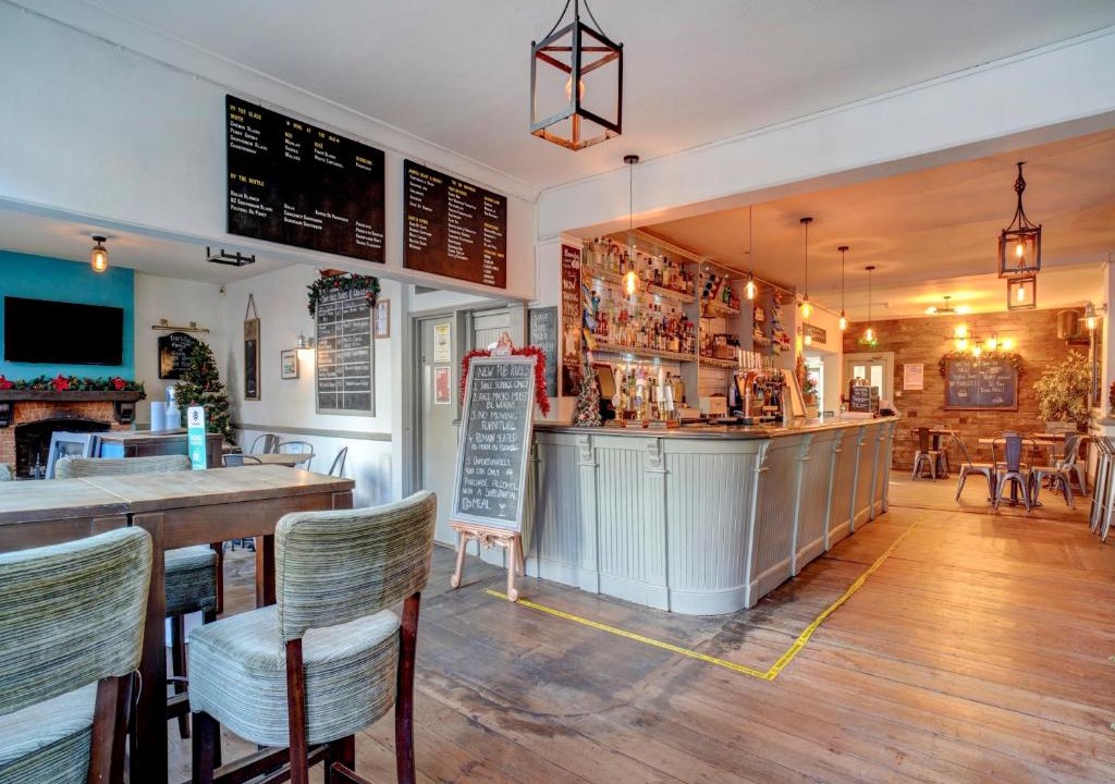 Chichester Hotel | George & Dragon Inn