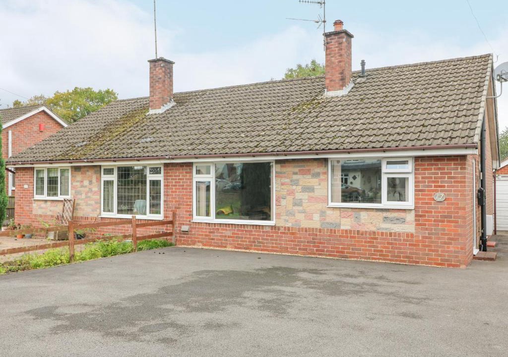 Kingsley Holt House | George's Place