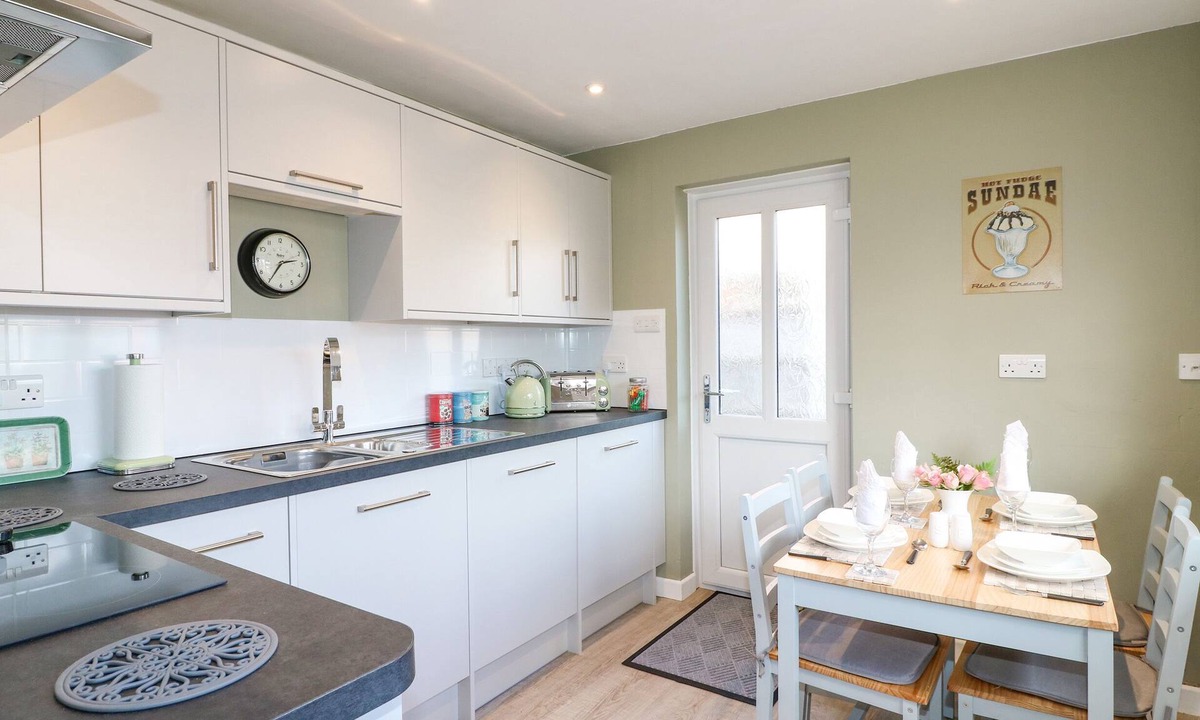 Kingsley Holt Cottage | George's Place