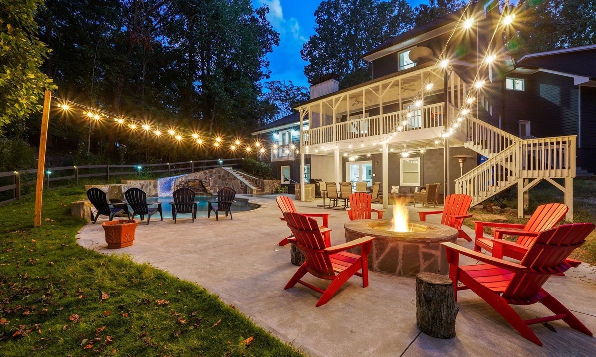Flowery Branch House | Georgia Lakeside Getaway w/Private Pool