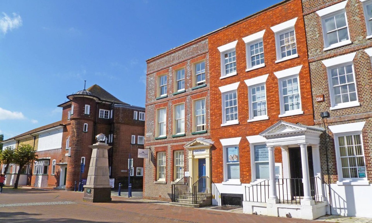 Gosport Apartment | Georgian Apartment - 2 double bedrooms sleeping 4