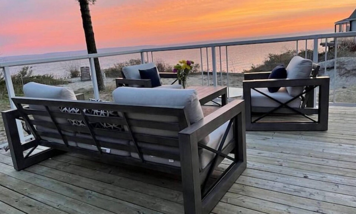 Lafontaine Cottage | Georgian Bay Beach Club 9 Beachfront Paradise & Heated Saltwater Pool