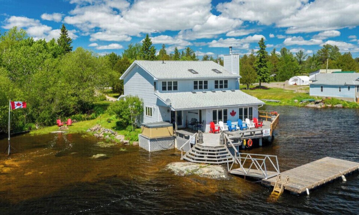 Byng Inlet Villa | Georgian Bay Riverside Retreat