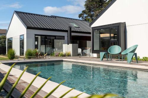 Tutukaka House | Georgie's Toots House