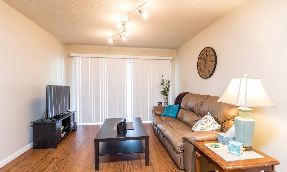 Germantown Condo | Germantown - 30 day minimum