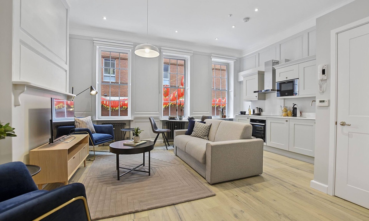 Chinatown Apartment | Gerrard Place by Aeria Apartments