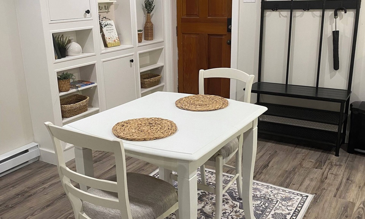 Dartmouth Apartment | Gertie's Nook: Charming Private Studio Space close to everything!