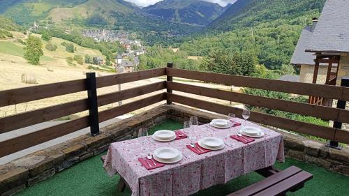 Gessa Ski Chalet | Gessa Luxury Apartments - Vistas al Valle de Arán