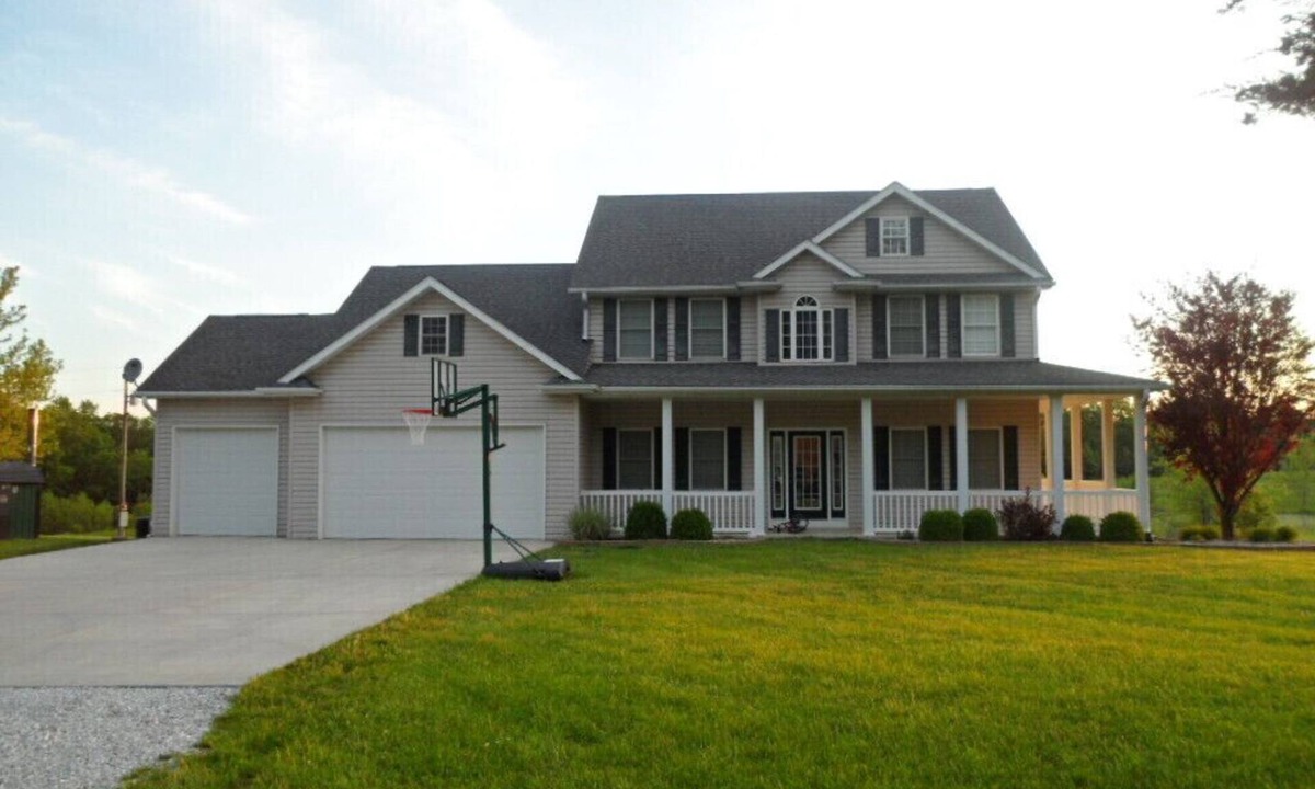 Bellflower House | Get Away From It All! Escape To Peace And Quiet!