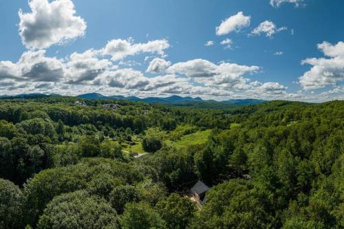 Poultney House | Getaway at 4214