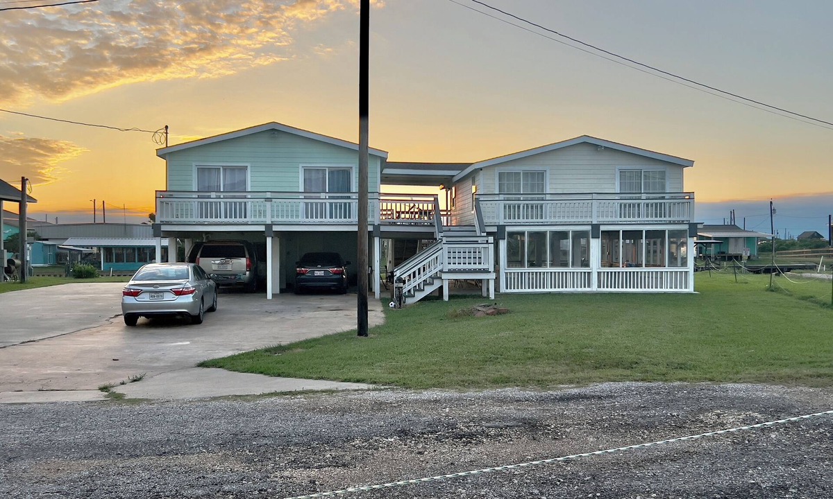Cedar Lane House | Getaway By The Bay Unit 1
