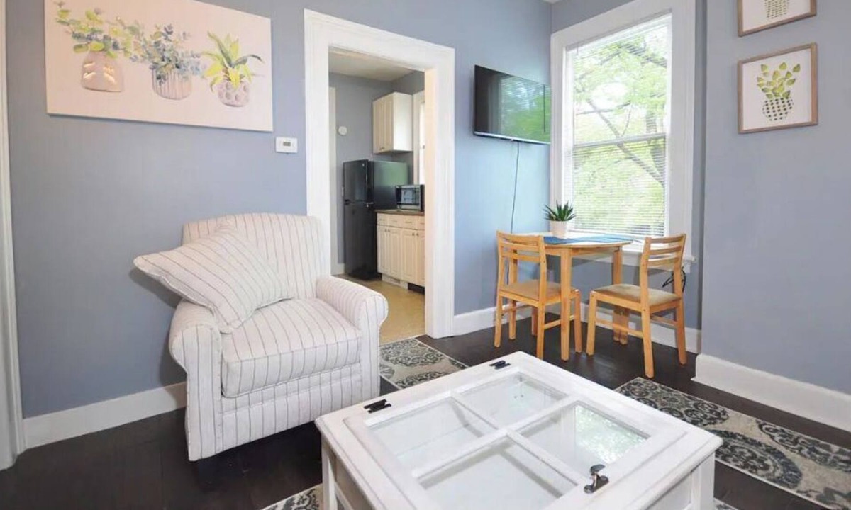 Winchester Apartment | Getaway for a weekend!