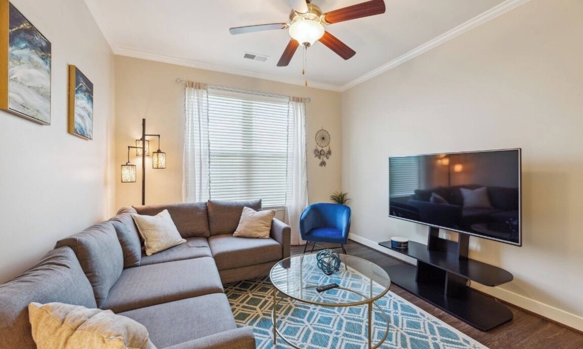 Neabsco Bed & Breakfast | Getaway | Hidden Gem | Free-Parking