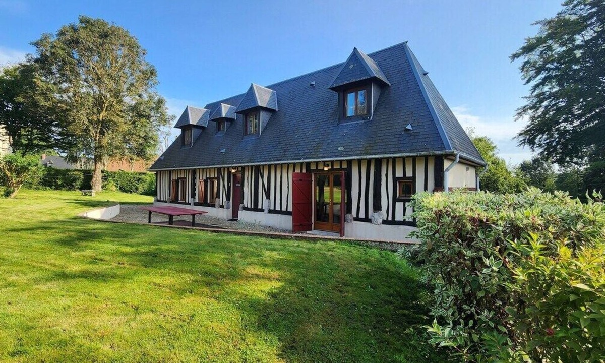 Bourville House | Getaway to Normandy