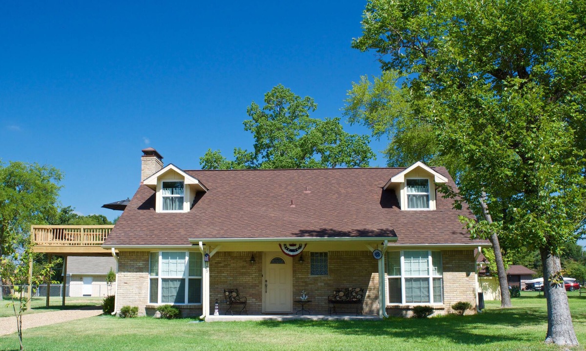 Enchanted Oaks House | Getaway to Relax, Enjoy & Play! Come vacation with us!