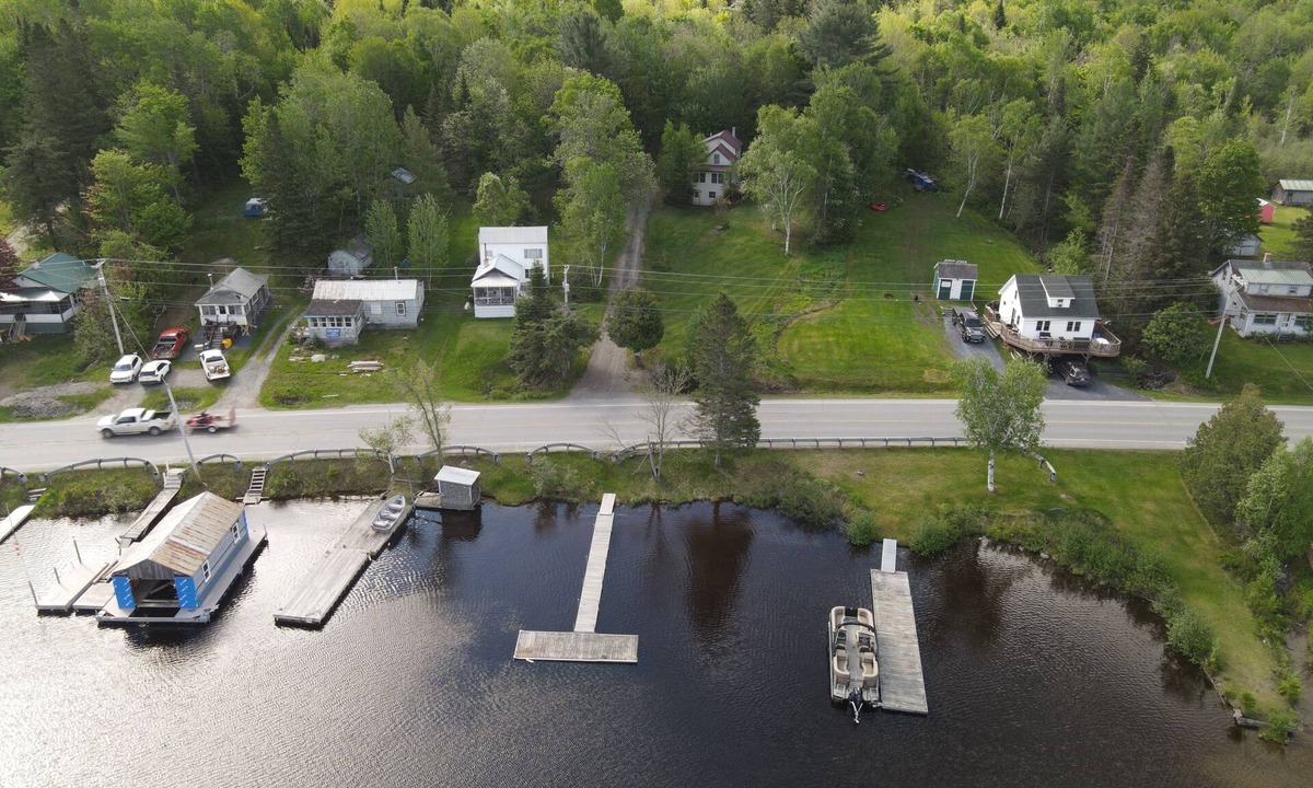 Northeast Somerset House | Getaway with Snowmobile, ATV, and boating access!