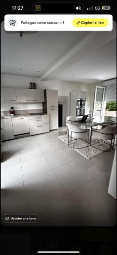 La Ville-du-Bois House | GG Saisonnière