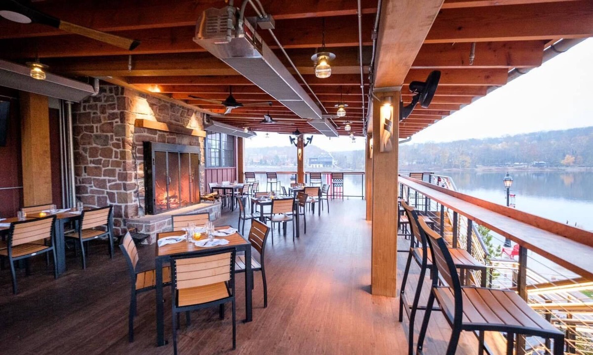 New Hope Hotel | Ghost Light Inn