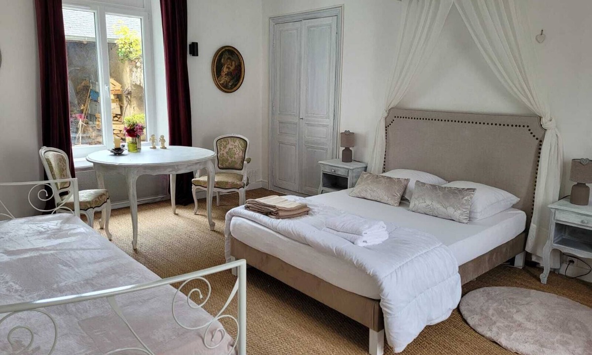 Daumeray House | Gite des Hirondelles