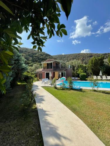 Mikros Gialos Villa | Gialos Villas 1-2 With a Private Pool