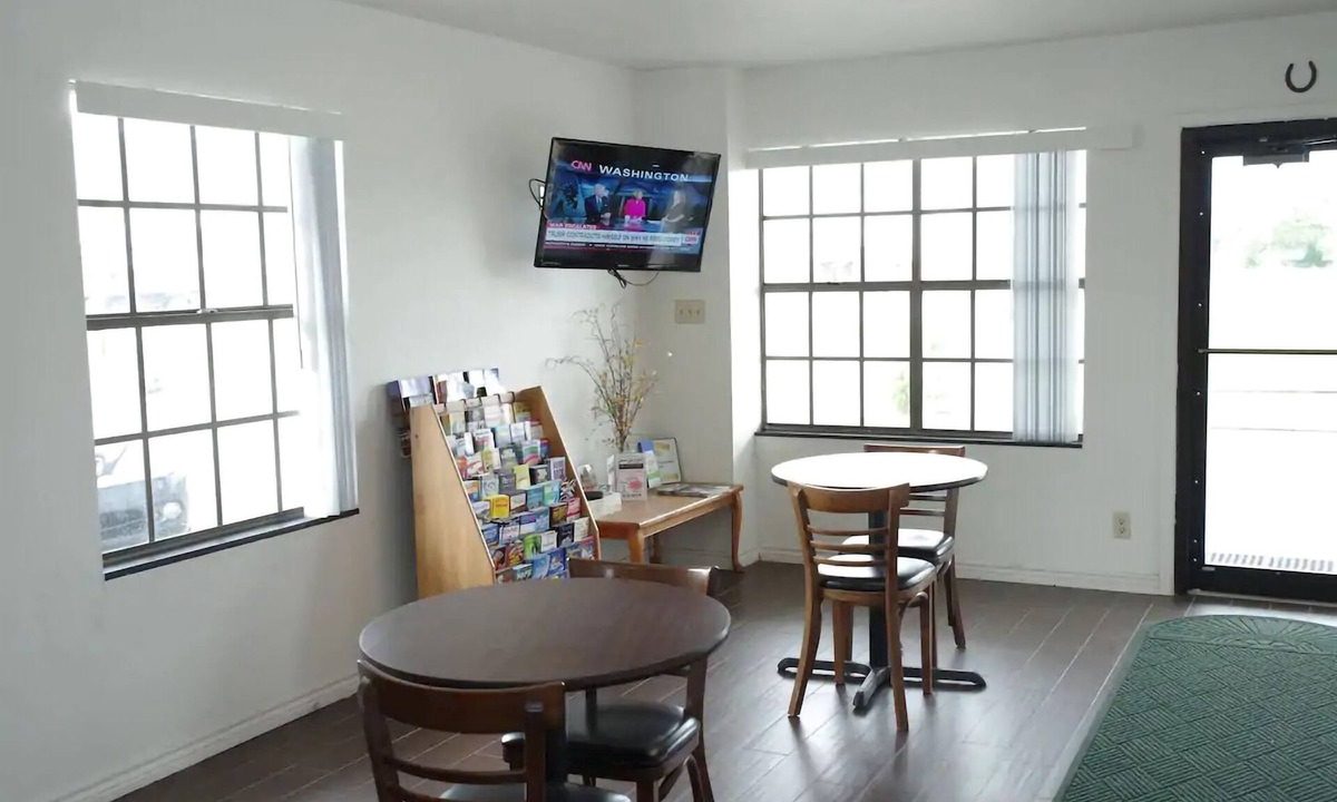 Giddings Hotel | Giddings Executive Inn
