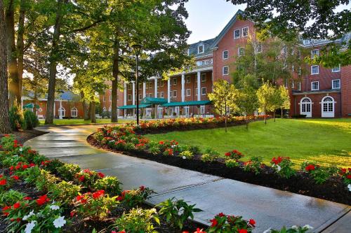 Saratoga Springs Resort | Gideon Putnam Resort & Spa