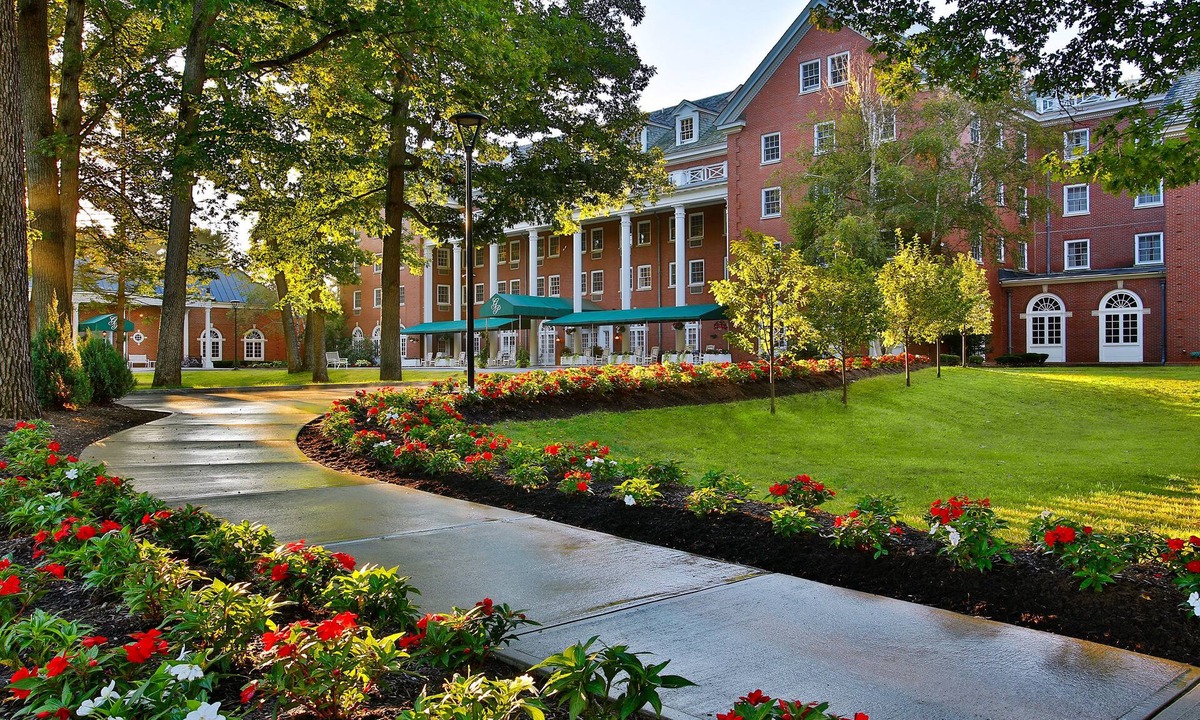Saratoga Springs Hotel | Gideon Putnam Resort And Spa