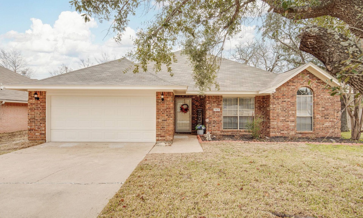 La Brisa House | Gig ‘Em Ags! Pool table, patio, 7 mins Kyle Field