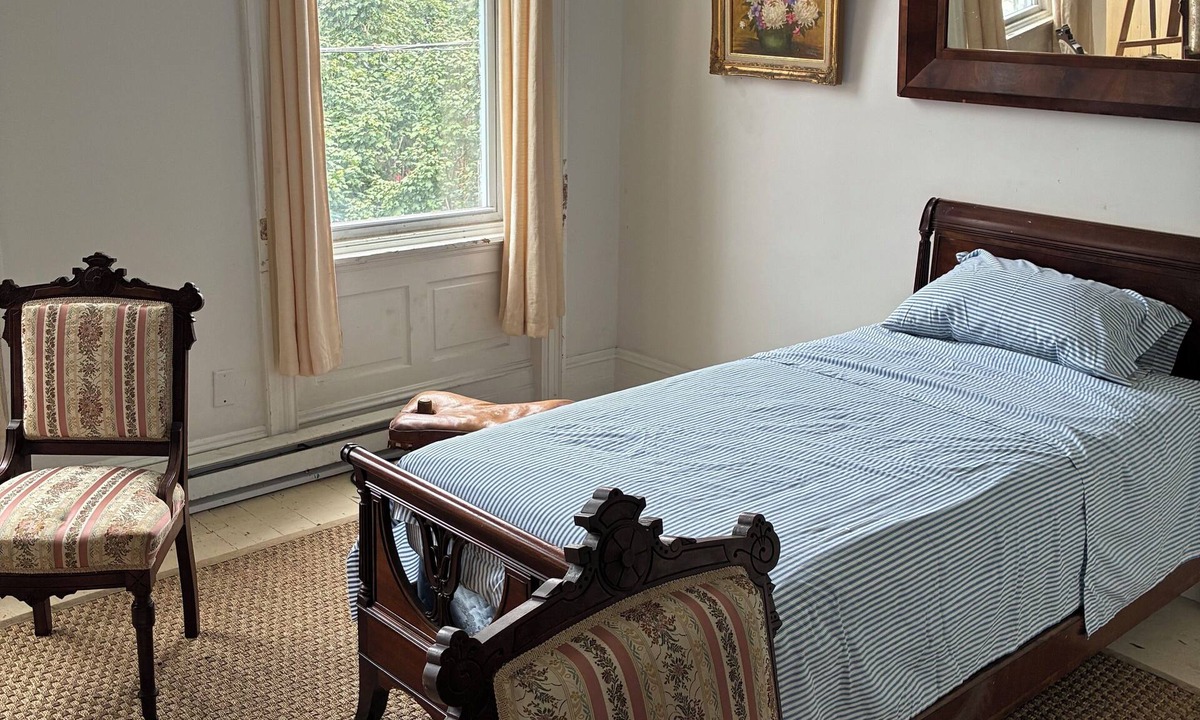 Brewerytown Apartment | gilded age lower tower suite