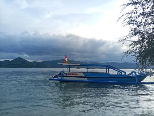Sekotong Barat Bed & Breakfast | Gili Sudak Indah Paradise Beach Bungalow Bed & Breakfast