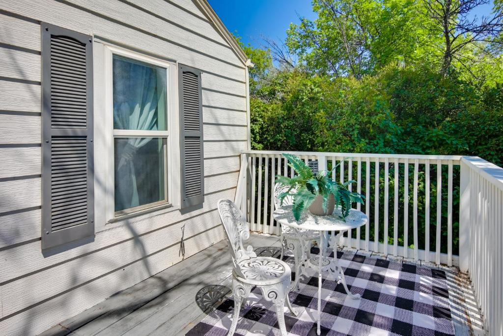 Gillette House | Gillette Adventure Base 1 Mi to Historic Downtown!