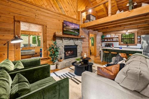 Townsend Ski Chalet | Gimme the Smokies