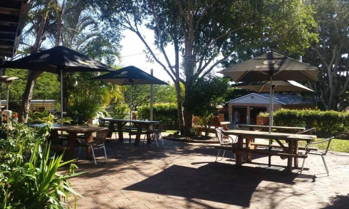 Gin Gin Hotel | Gin Gin Budget Accommodation