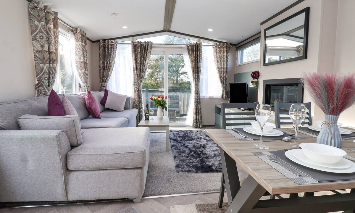 West Heslerton Cottage | Ginger Fox Lodge