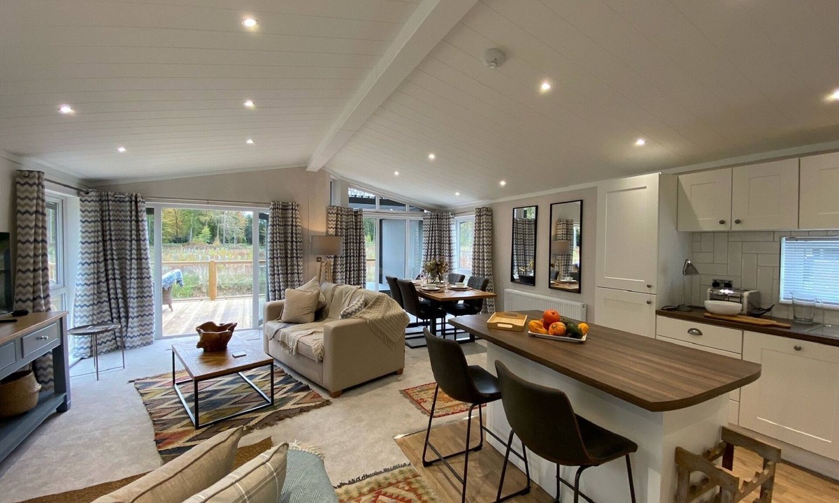 Ryther Apartment | Gingerlily - Luxury Lodge with Hot Tub