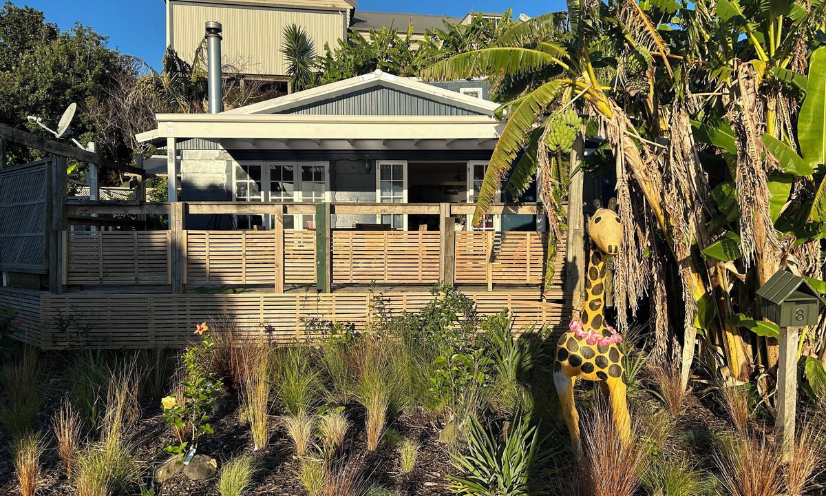 Whirinaki Cottage | Giraffe Rest Hokianga Harbourside Rawene