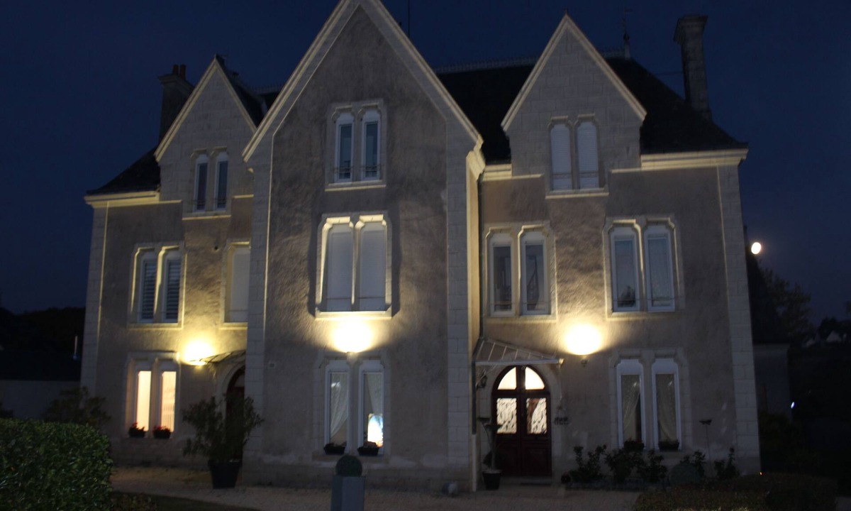 Cravant-les-Coteaux House | Gite à Cravant les Coteaux