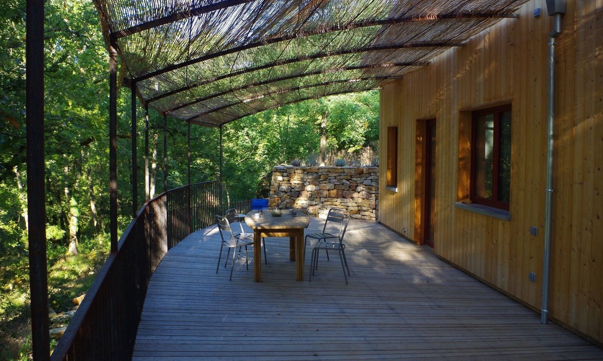 Puylagarde Ski Chalet | Gite écoconstruction, natural pool